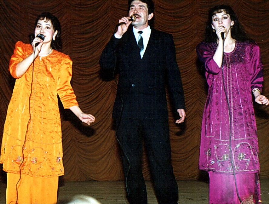 Байрам, 1997,самое начало: Налия Тинчурина, Радиф Яваев, Виктори Полшкова