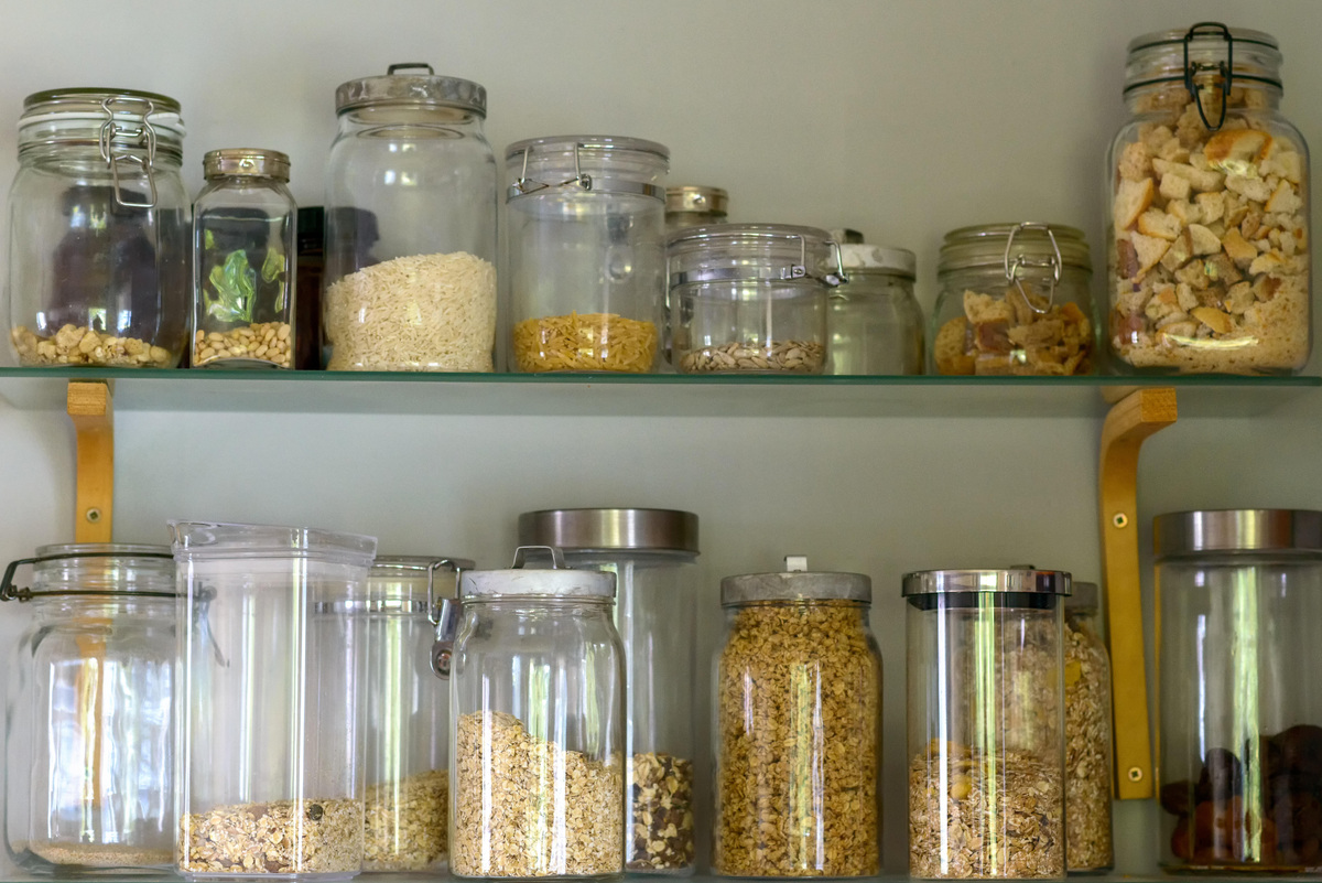     Проверьте кухонные шкафы: возможно, эти 5 продуктов уже испортились