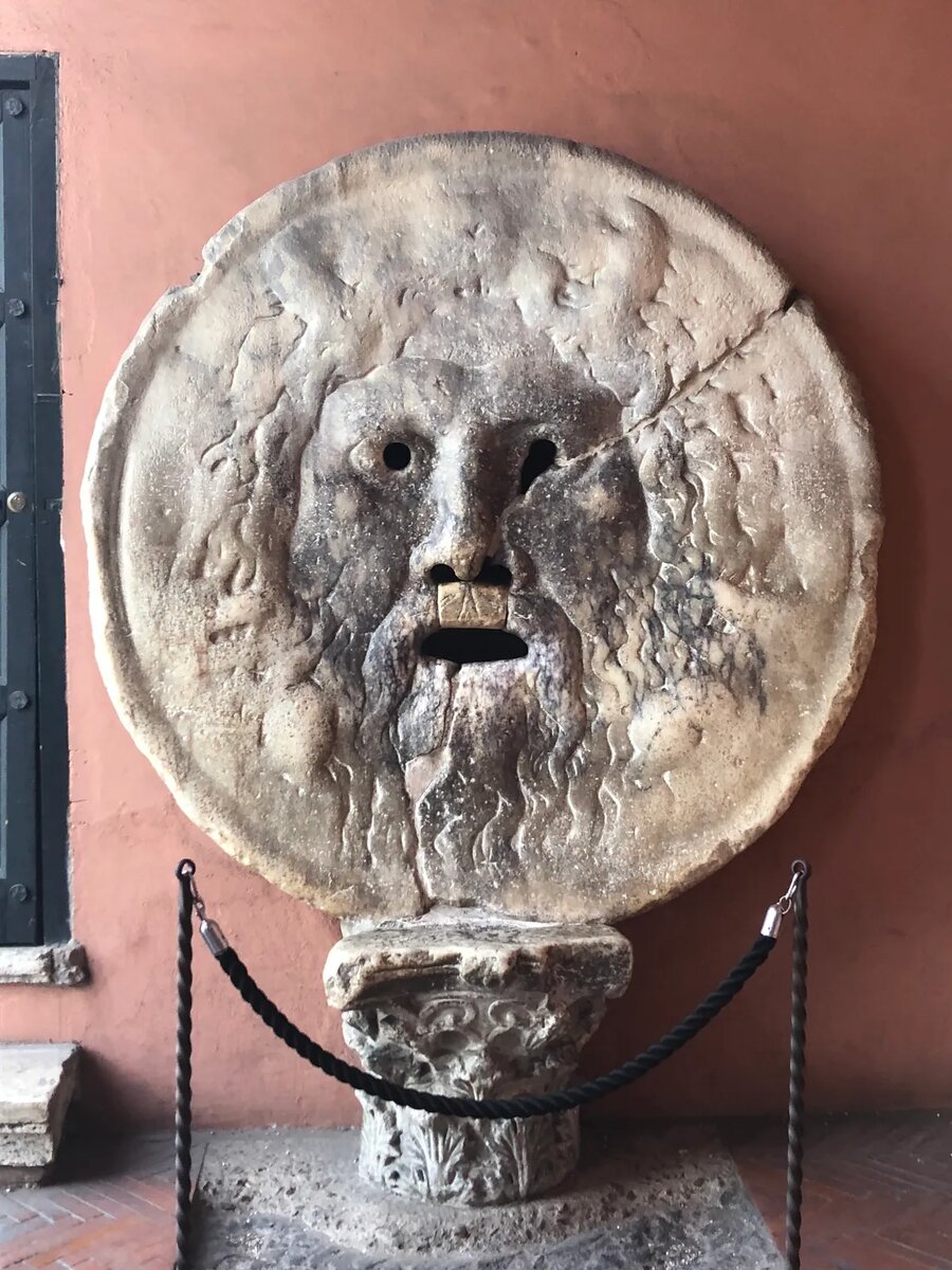 Не стоит руку сувать 