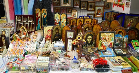 Торговля в храме