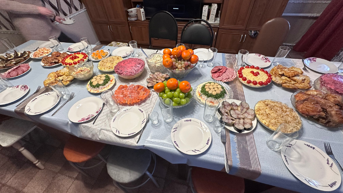 Накрываем на стол