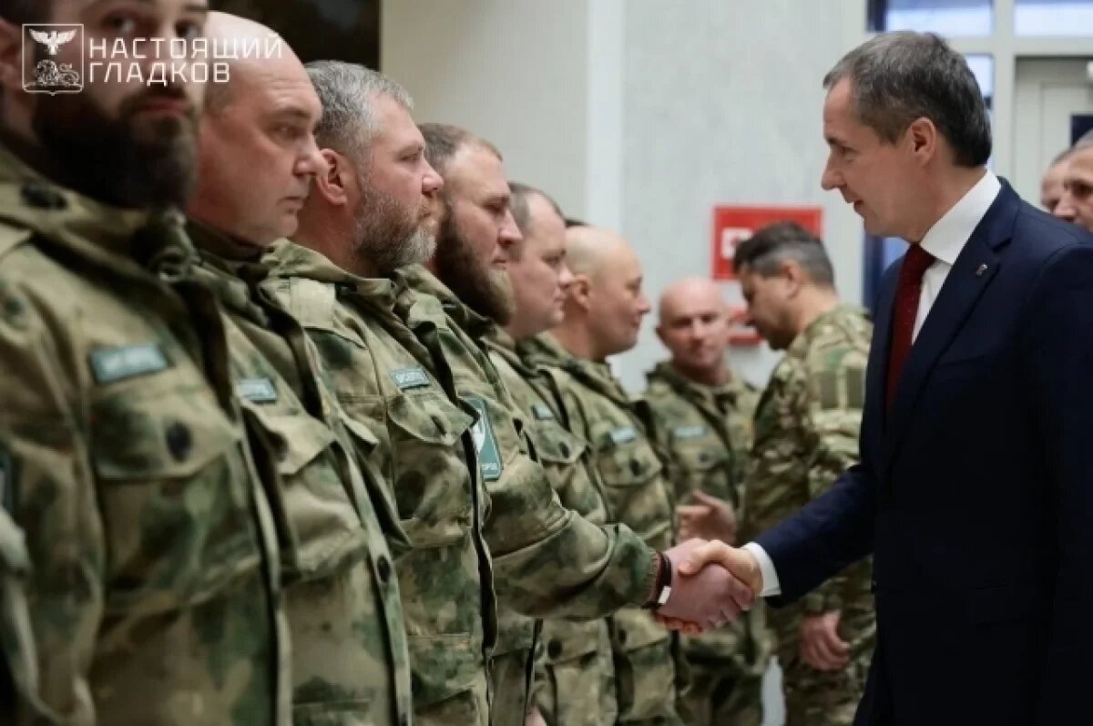   Гладков вручил бойцам «БАРС-Белгород» медали от Министерства обороны
