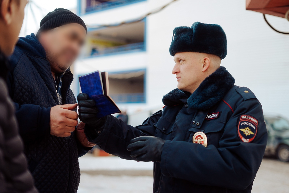 Всех иностранцев-нелегалов теперь вносят в реестр контролируемых лиц (РКЛ).Фото:пресс-службы МВД РФ по РБ