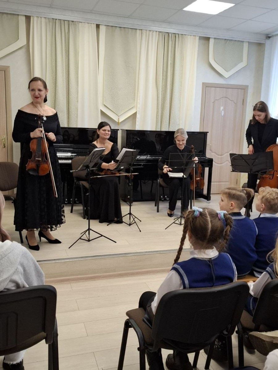     В Копыльской ДШИ прошел концерт струнного квартета Белгосфилармонии
