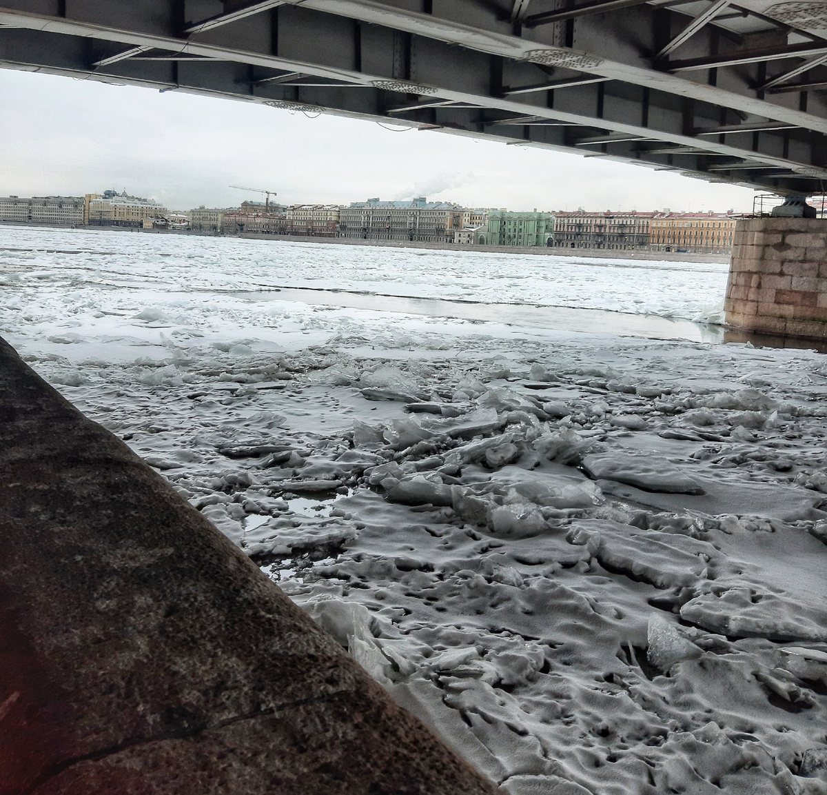 Река Большая Невка. г. Санкт-Петербург.
