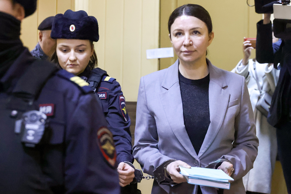 Елена Блиновская перед заседанием по уголовному делу в Савеловском суде. 13 февраля 2025 года.
Фото: Владимир Гердо/ТАСС