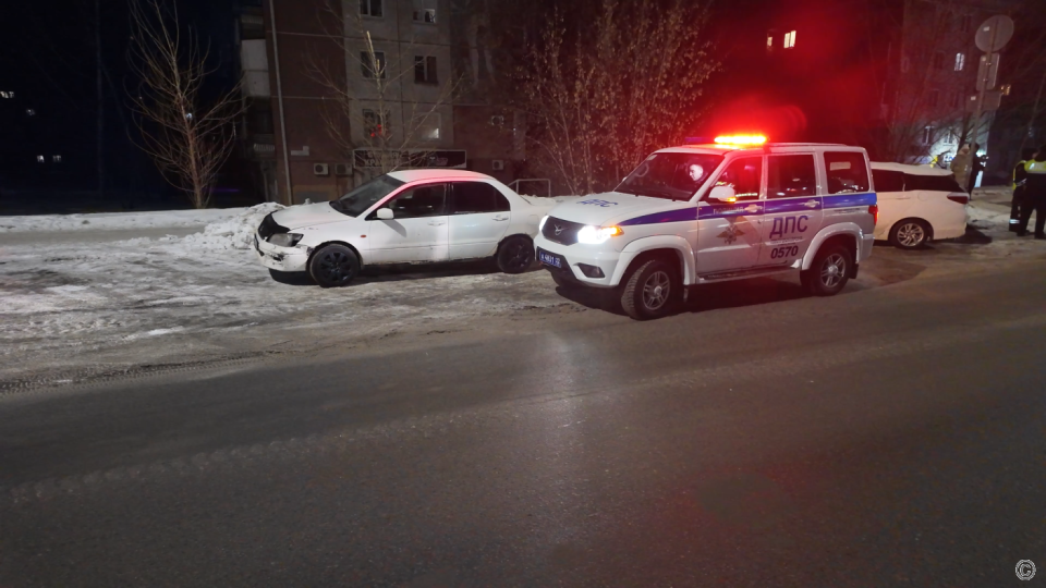    Уборка парковок в Барнауле. Источник: barnaul.org