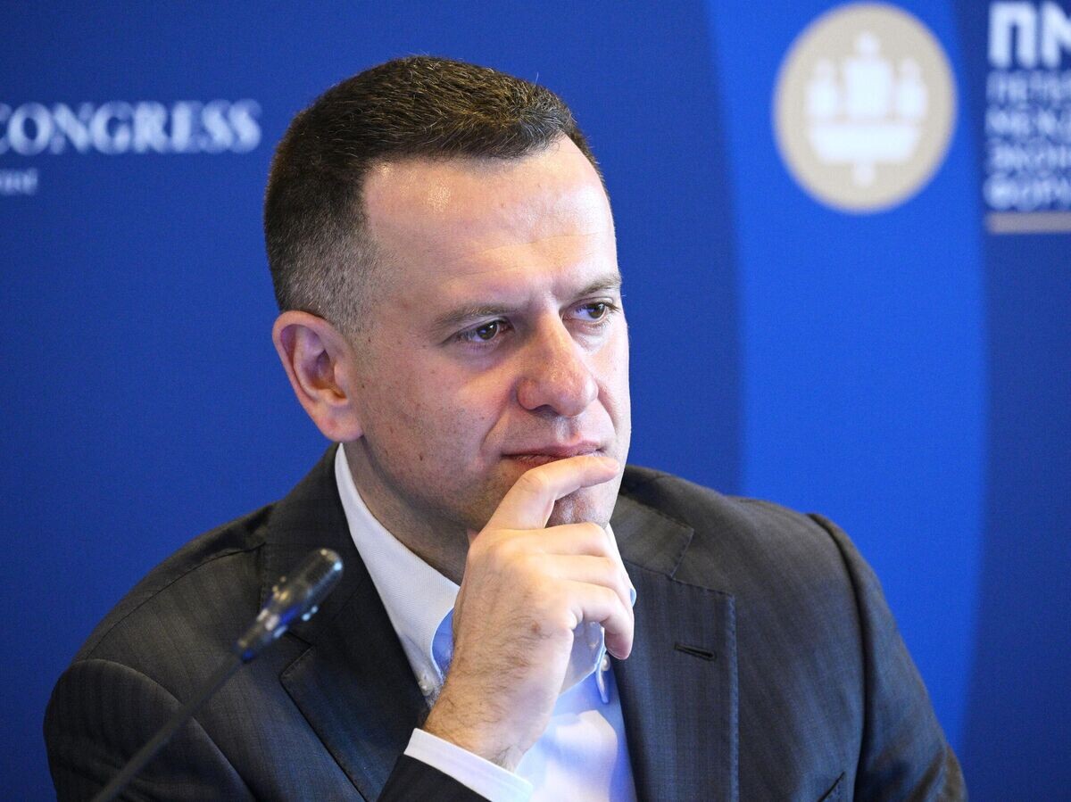 Проект м генеральный директор