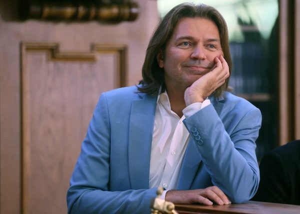 Дмитрию Маликову — 55: что скрывает самый интеллигентный певец российского шоу-бизнеса  📷
