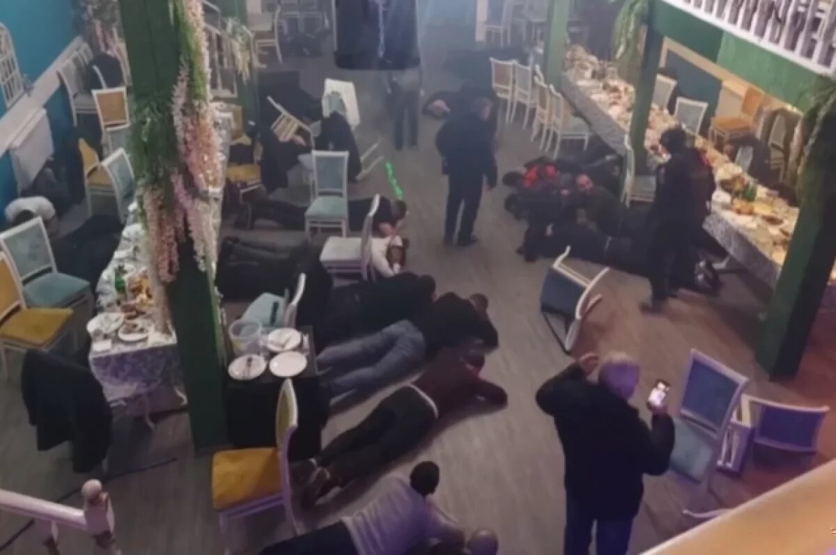    Убийцу из федерального розыска полицейские поймали в Петергофе