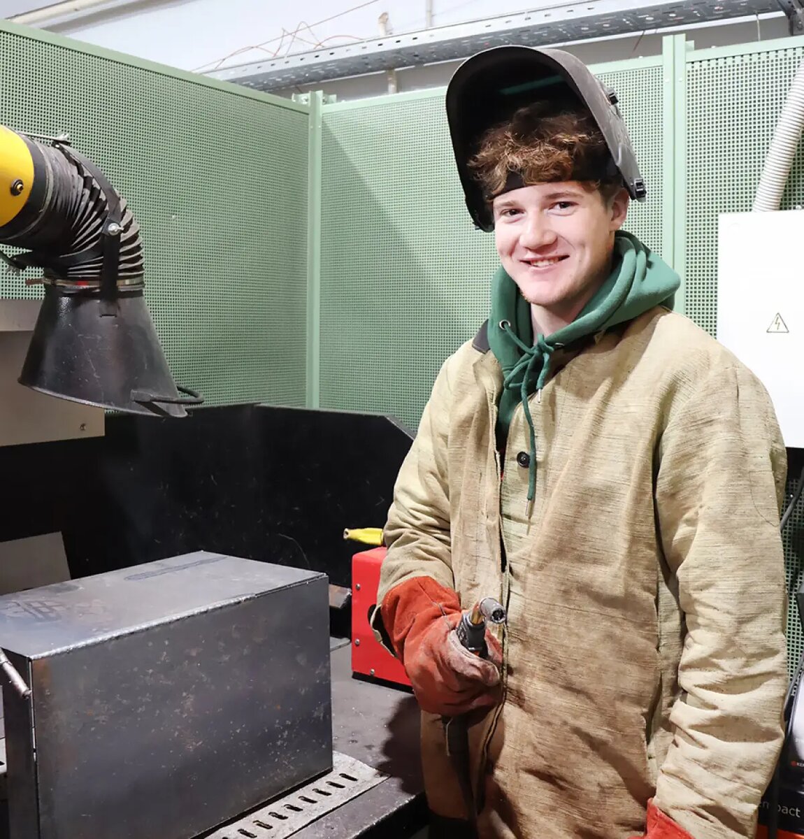    «Я знаю, что наша помощь – это очень важно для ребят там, «за ленточкой». Фото Василия ДУБОВСКОГО