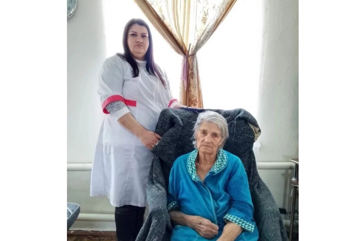    Липецкий фельдшер спасла 94-летнюю пациентку от клинической смерти