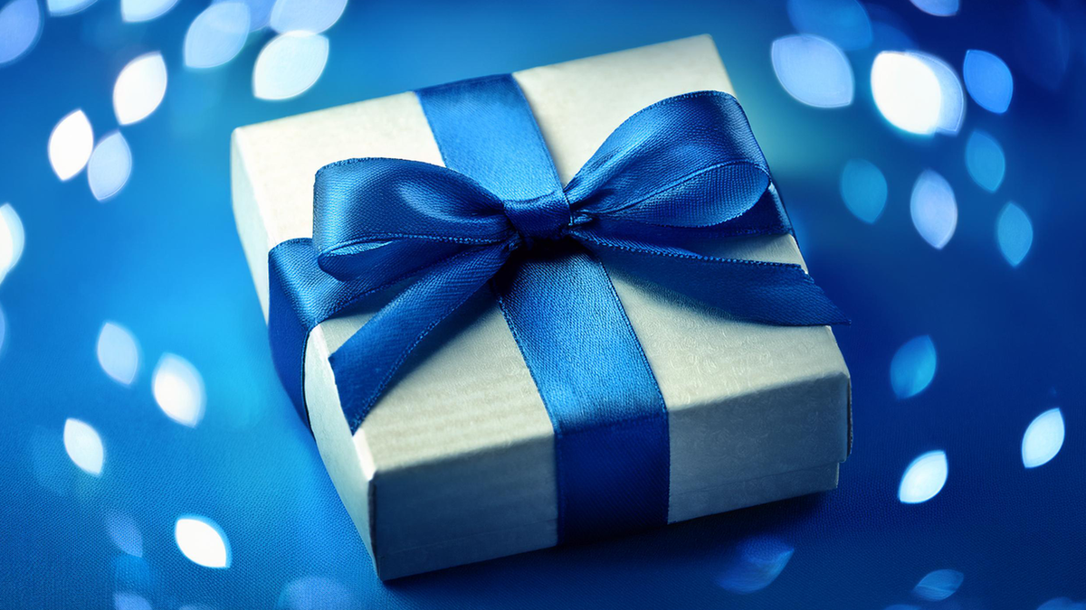     Красноярцы планируют потратить более 4 тысяч рублей на покупку подарков к 23 февраля