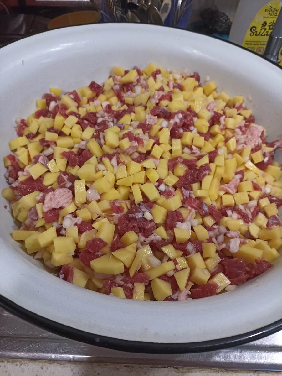 Вот такая у нас начинка.