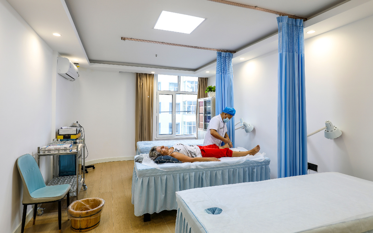 Массаж. Первая комплексная поликлиника Хэйхэ