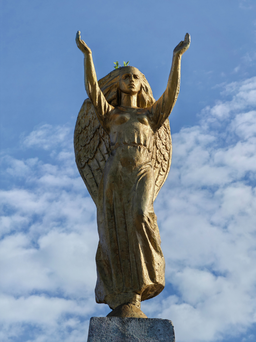 Воинский мемориал в пос. Долгоруково