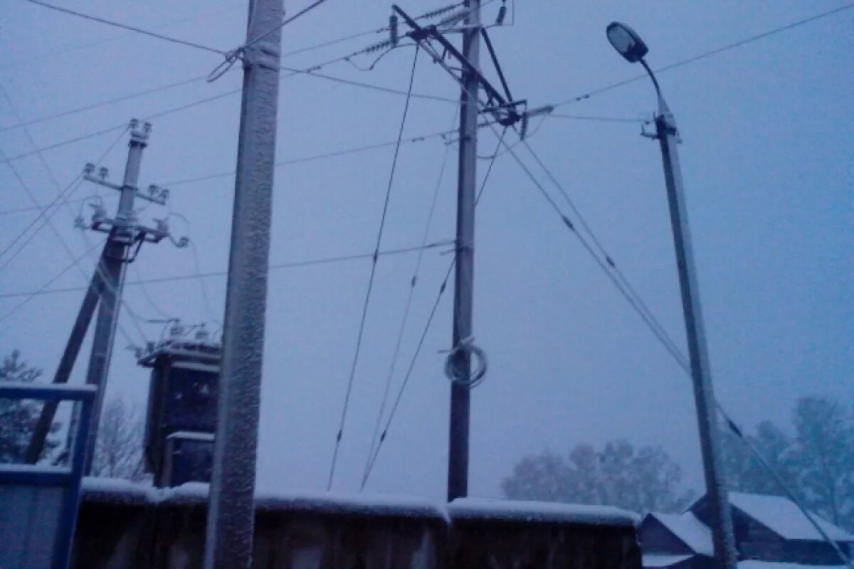    Жители Каспийска остались без света и воды из-за выпавшего снега