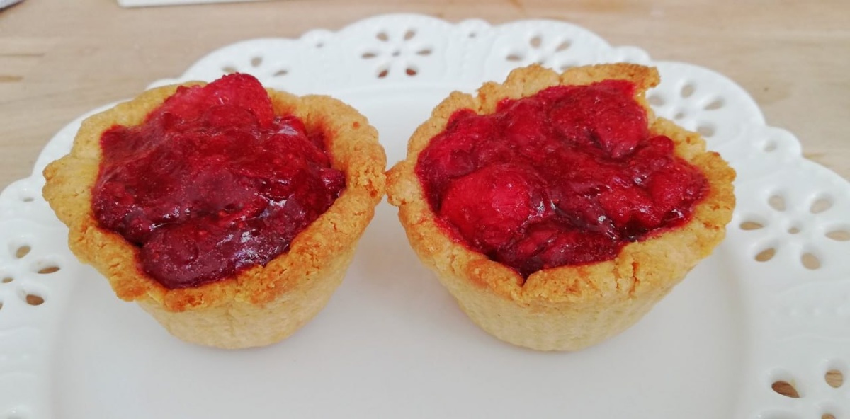 Корзиночки с клубникой. Фото автора.