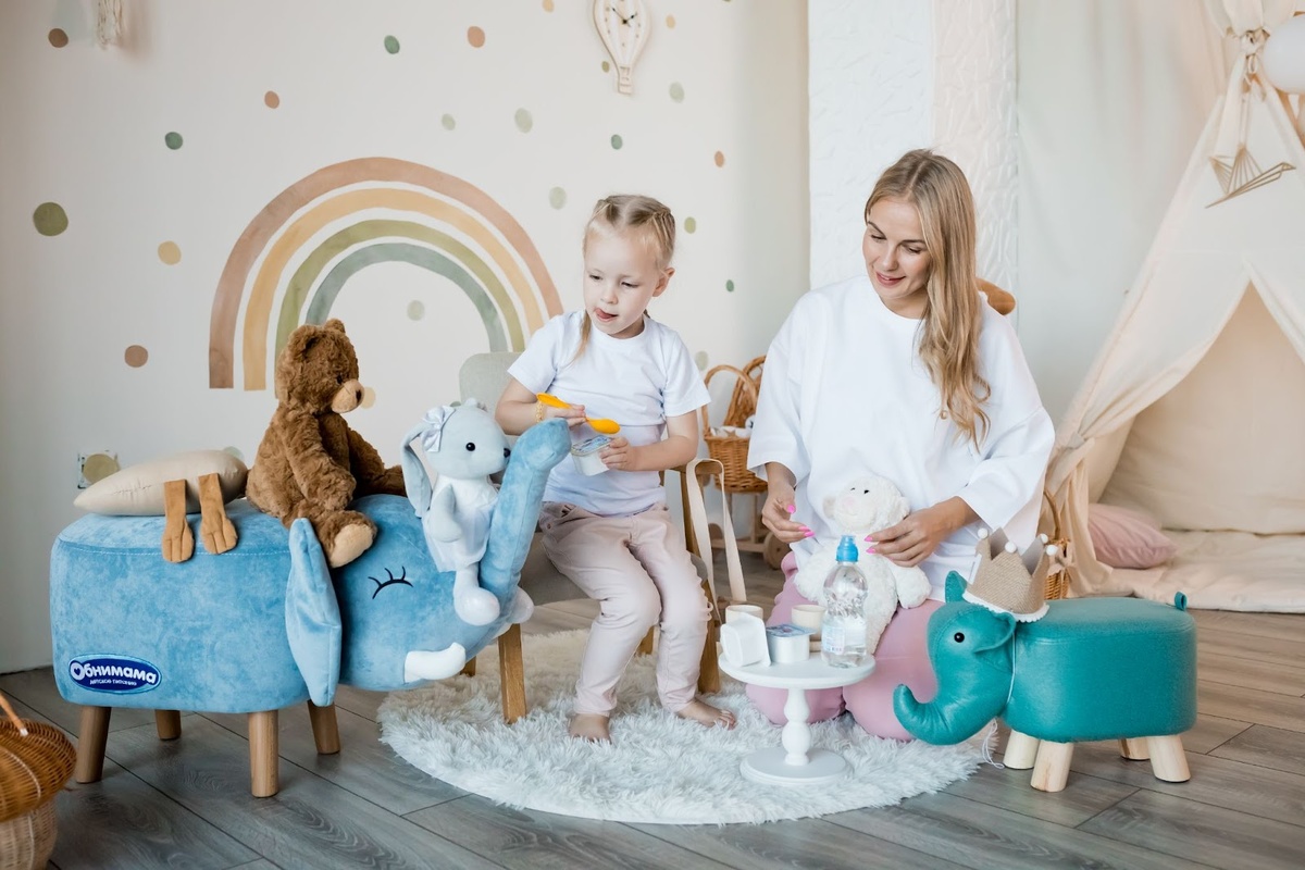 К пяти годам малыш самостоятельно может разложить свои игрушки по местам