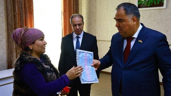    © Foto / Пресс-служба председателя Согдийской области