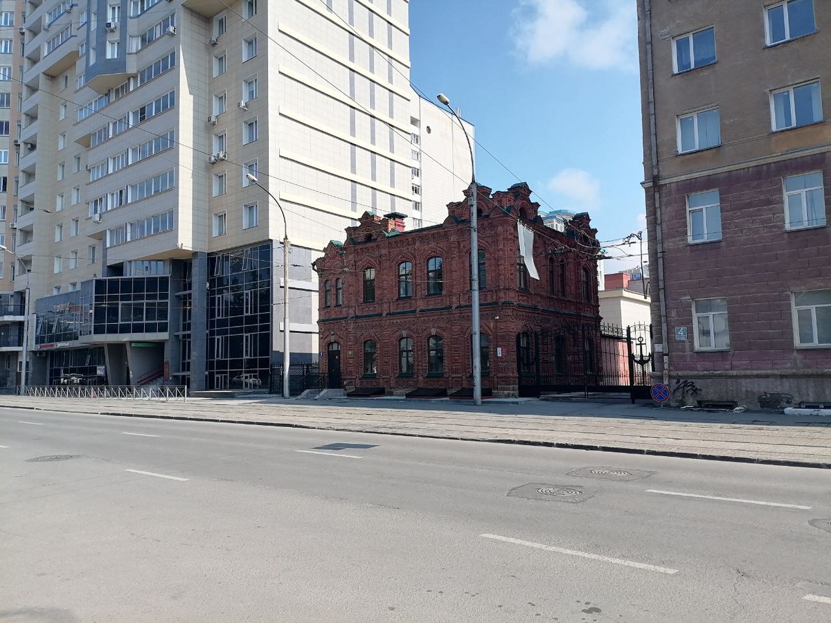 Дом купца Карпова, Улица Мичурина, 6 