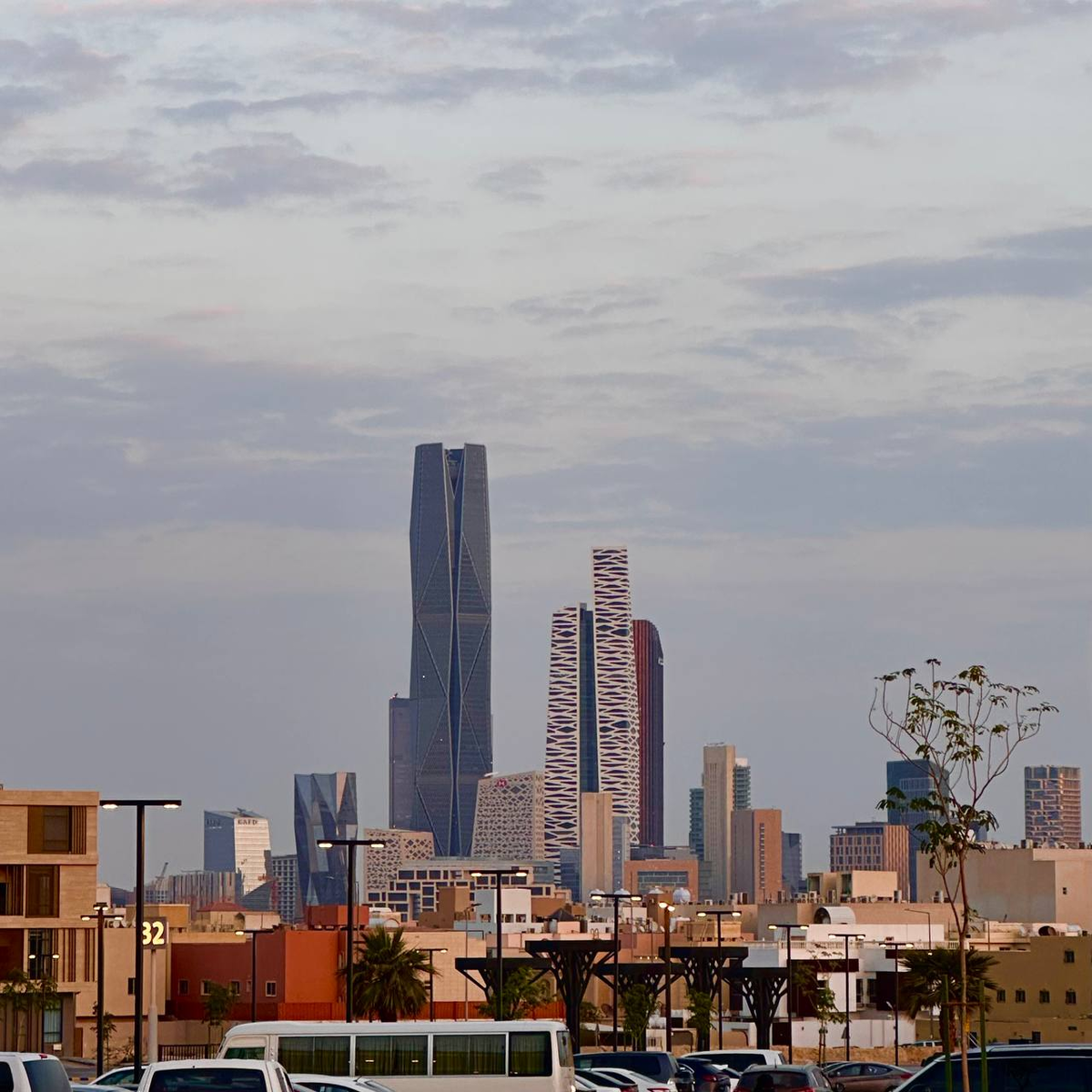 Вид на KAFD, финансовый район Эр-Рияда