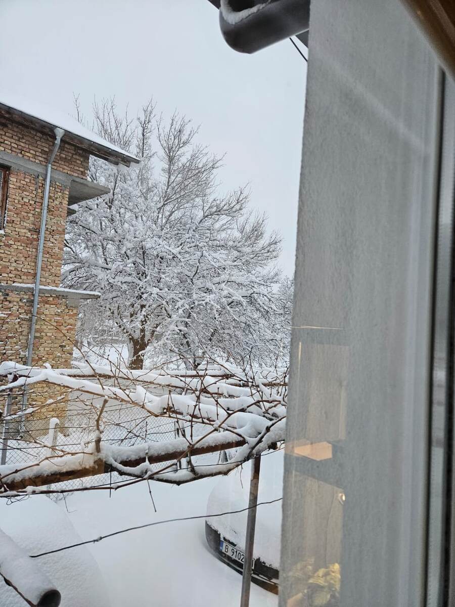 Снежно стало