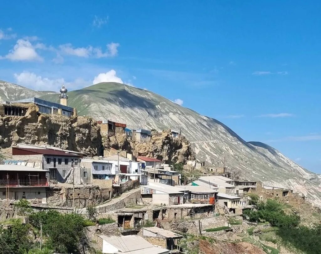 Добраться к некоторым туристическим объектам в республике довольно непросто. // Фото: Анастасия Расулова