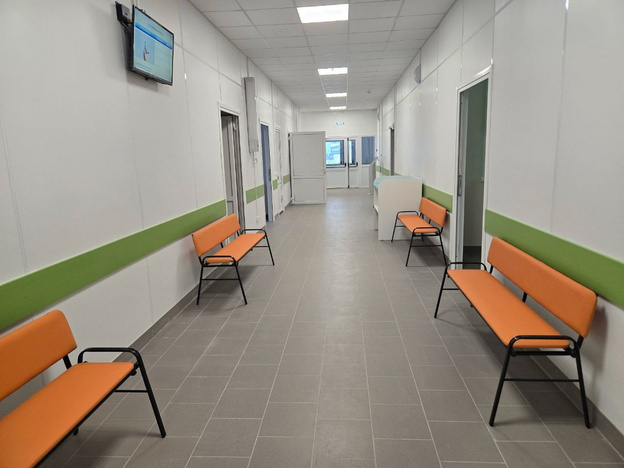    В Кильмези начался приём пациентов в новой поликлинике