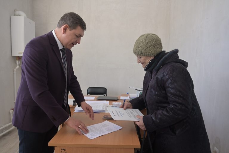    В Орске новосёлам «Звёздного» в помощь выдают сертификаты «О»