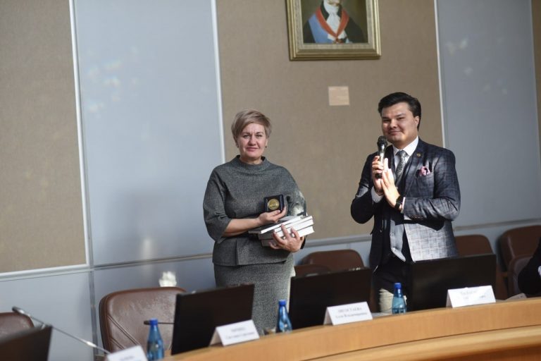    В Оренбургской областной библиотеке открылись «Дни Иностранки» Полина Кузаева