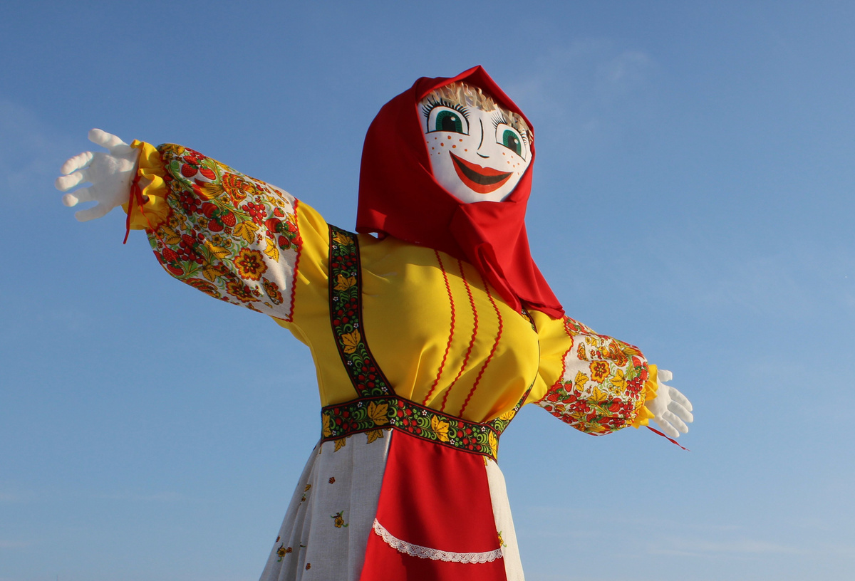 Масленица идет, Весну за руку ведет! 