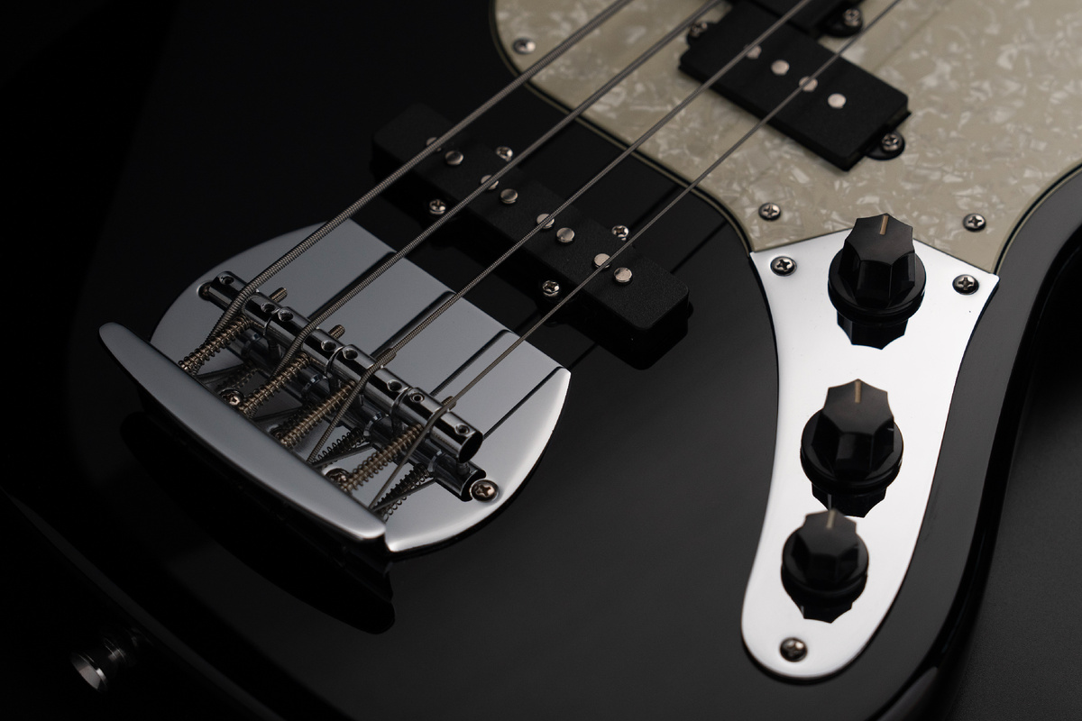 Бас-гитара SQOE SJB400 BK Set