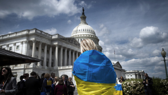    CBS узнал о приостановке рассмотрения в США миграционных заявок с Украины Роман Захаров