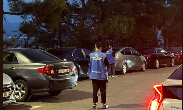 Сотрудники თბილისის პარკინგს