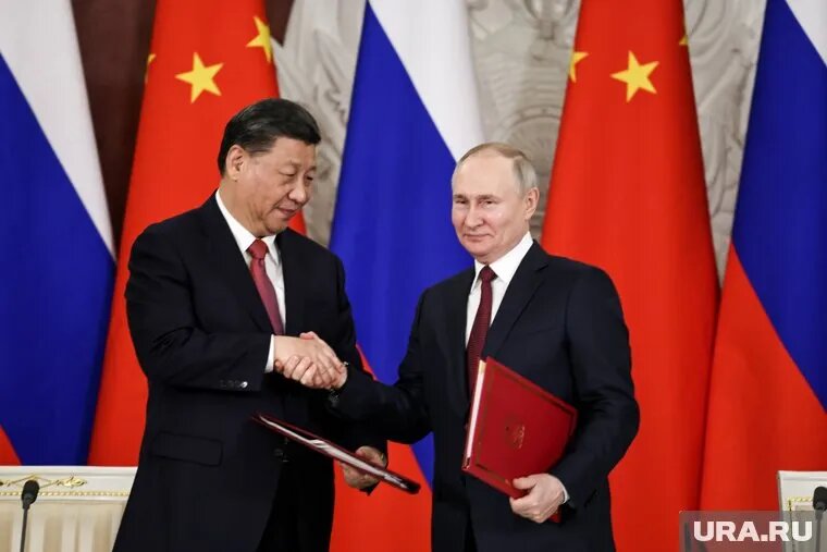 Путин посетит Китай в конце лета, а Си приедет в Москву в мае. Фото: Владимир Андреев © URA.RU
