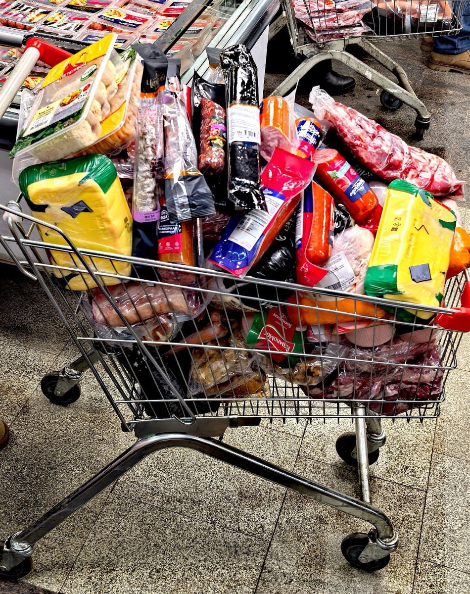 На какую сумму на ваш взгляд вышла эта тележка? Ответ в конце.