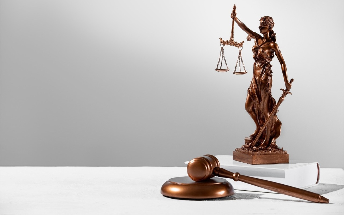    Экс-главу красноярского торгового дома «Диал» накажут рублями за налоговые махинации Фото – ru.freepik.com