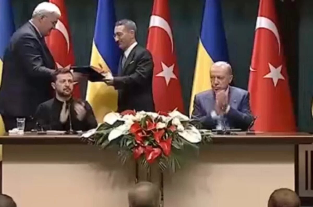    Политолог Пинчук: Киев активно ищет сторону для конфронтации с РФ и США