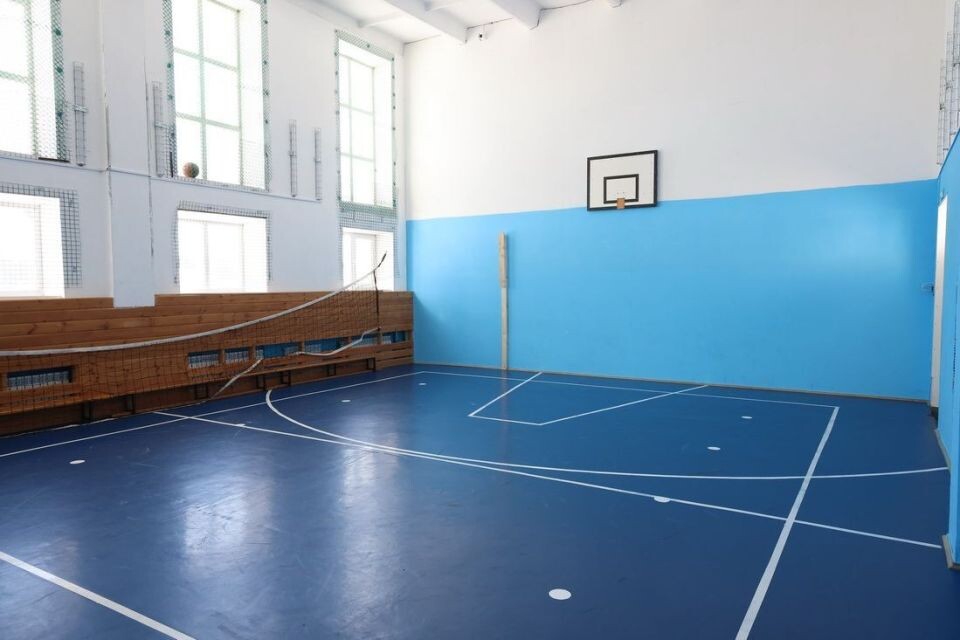    Детский сад и школа в селе Ынырга. Источник: altai-republic.ru