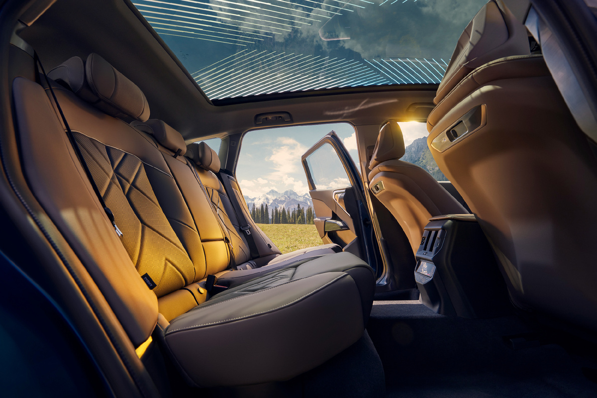 Интерьер нового BMW X3 G48. Листайте галерею.