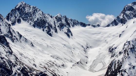    В Карачаево-Черкесии найдены тела двух альпинистов после схода лавины Роман Захаров