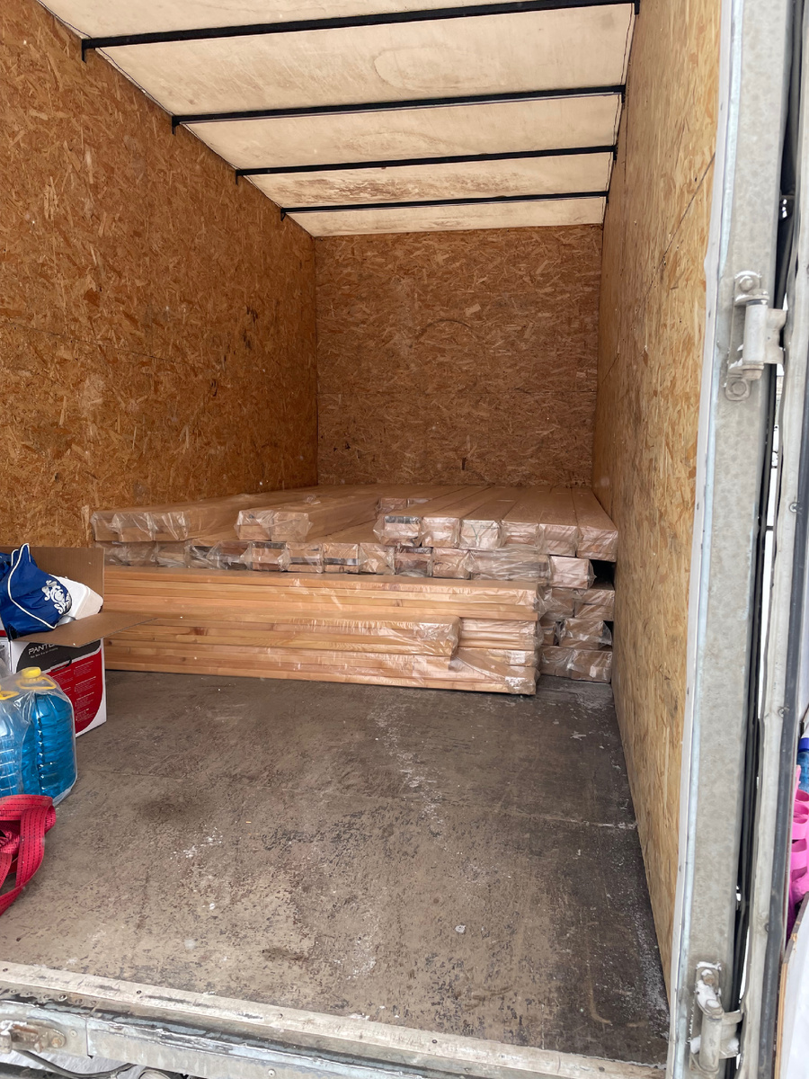 Палубная доска в Астрахань поехала.