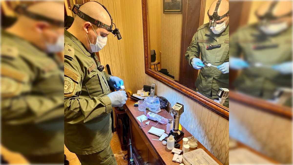 Криминалисты нашли следы крови и сосудов.