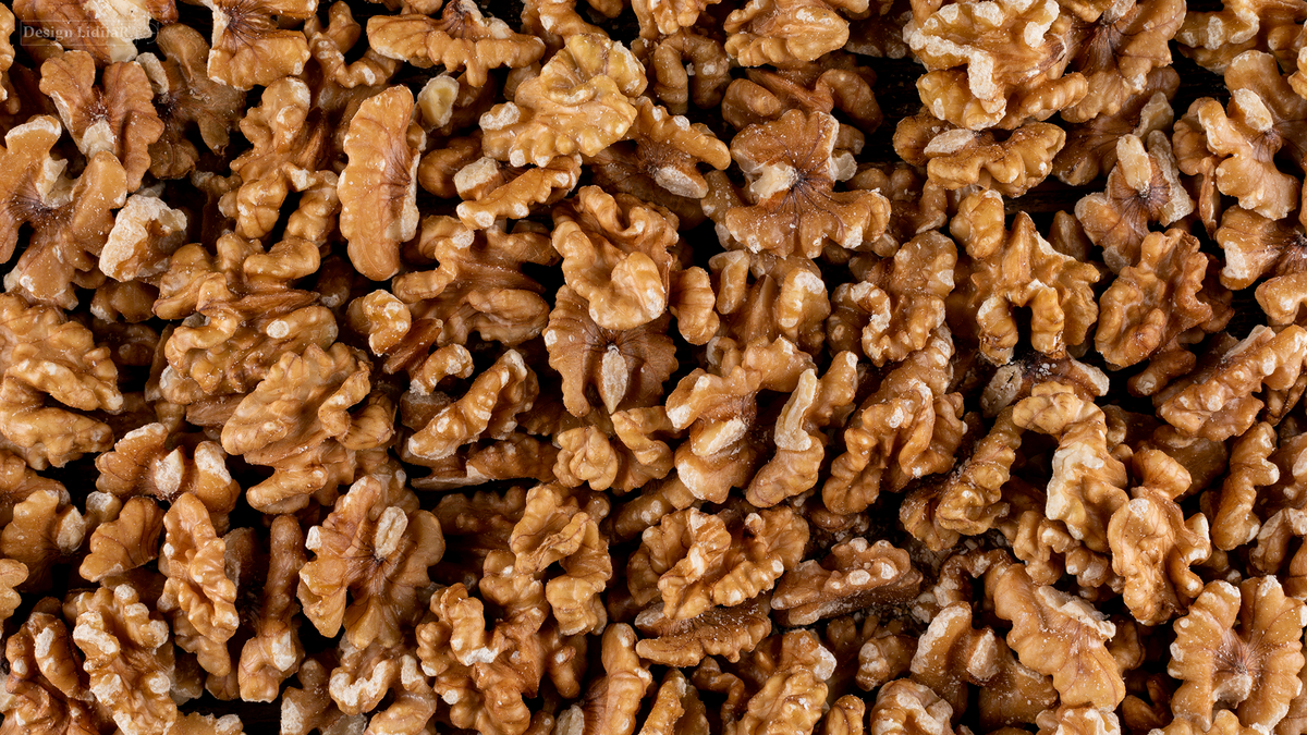 https://www.freepik.com/free-photo/top-view-walnuts-texture-horizontal_7854612.htm#fromView=search&page=2&position=35&uuid=d67447af-dcbd-4a49-b545-a3731c04c1a1&query=walnut