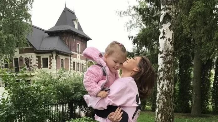 Листайте вправо, чтобы увидеть больше изображений