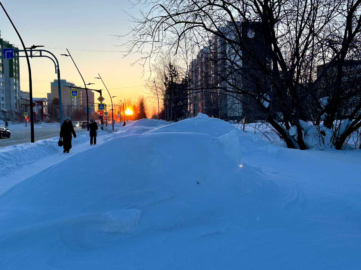 Восход солнца на Ямале в преддверии Масленицы.