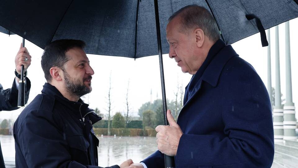 С надеждой…