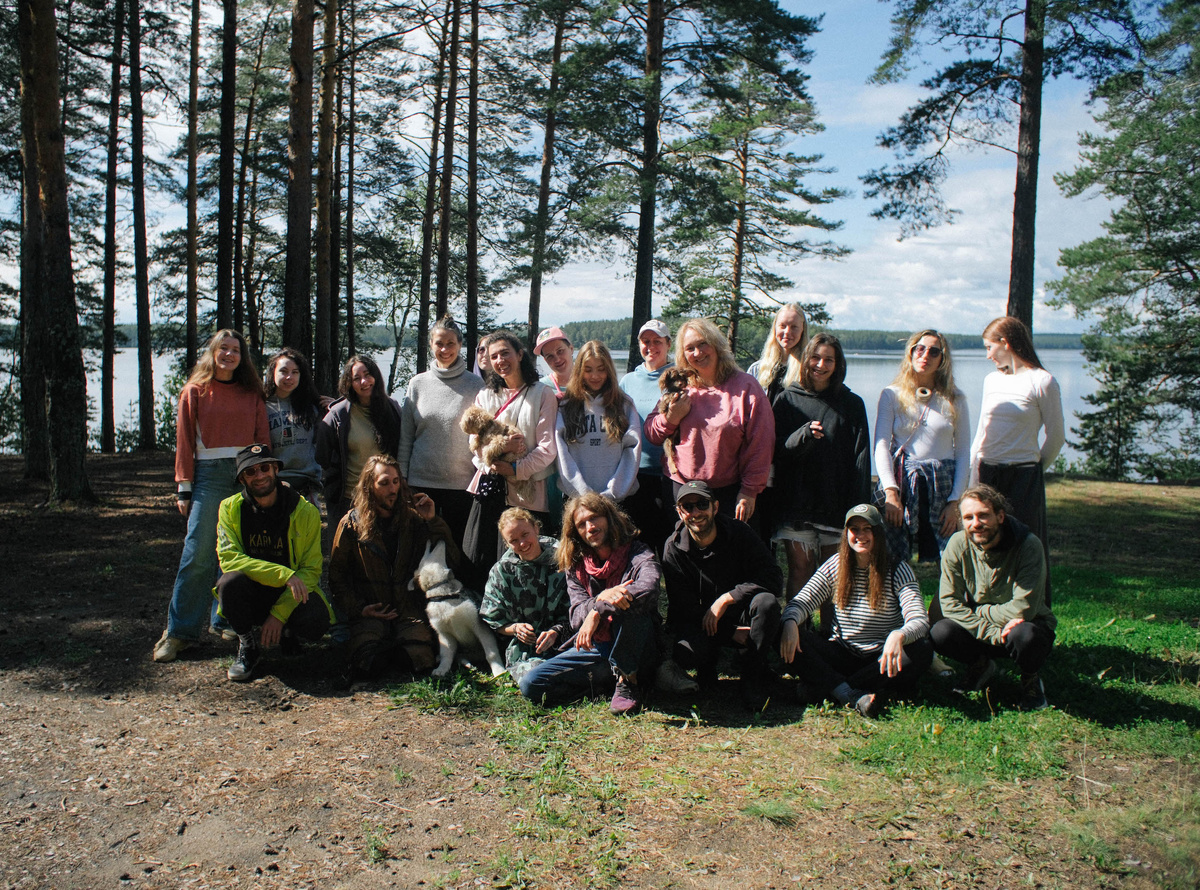 КАЖДЫЙ НАШ РЕТРИТ ИМЕЕТ НАЗВАНИЕ И ВСЯ ТЕМАТИКА "ПЛЯШЕТ" ОТ НЕГО. 