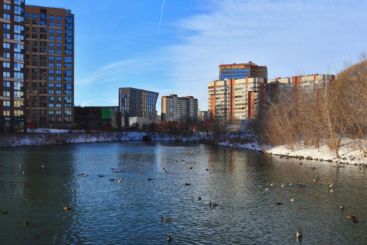 Ольховский пруд сейчас выполняет исключительно эстетическую функцию, хотя создавался он для промыки золота на Мариинском прииске